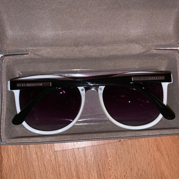 BCBGMaxAzria White Retro Style Sunglasses